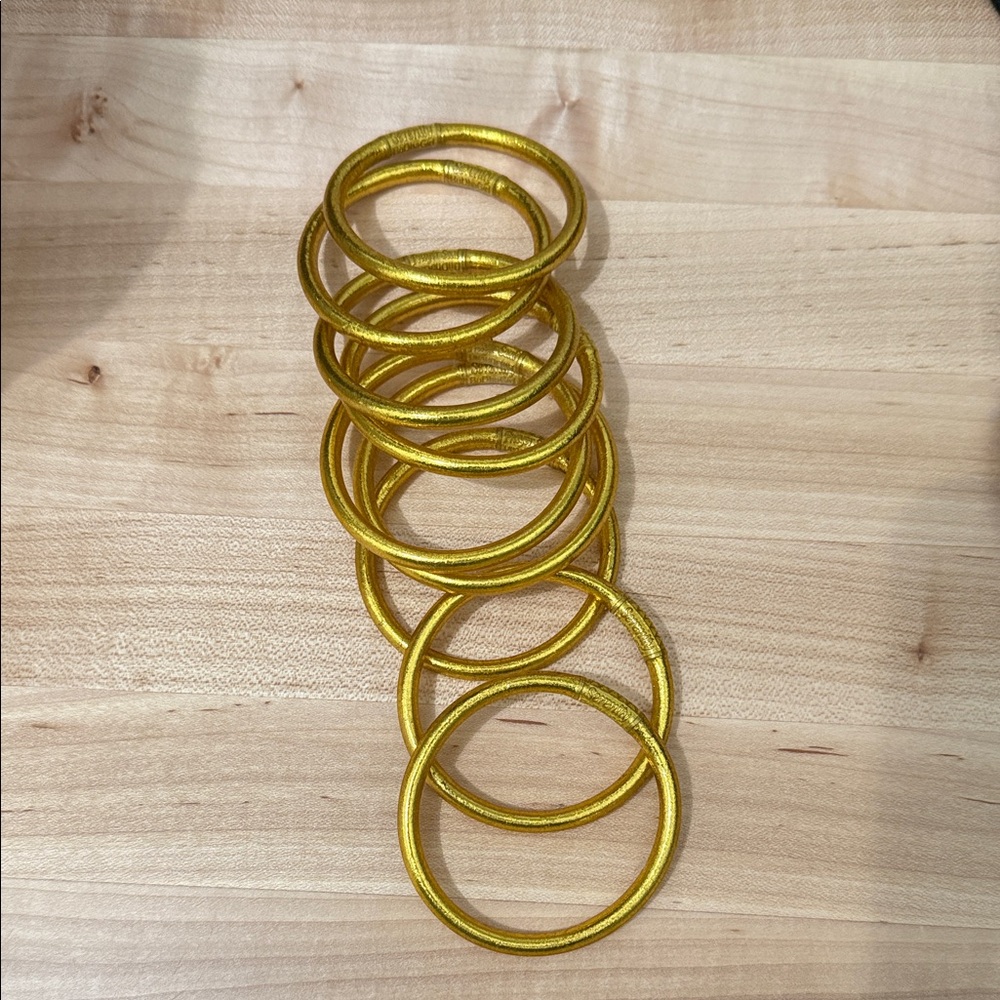 Elegant Gold Bangles Set